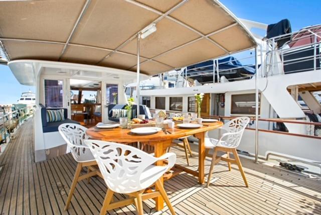 Charming Boat In Barcelona - Perfect Getaway Hotel Sant Adria de Besos Exterior foto